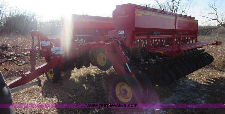 image for item I1807 2010 Sunflower 9421 no-till grain drill