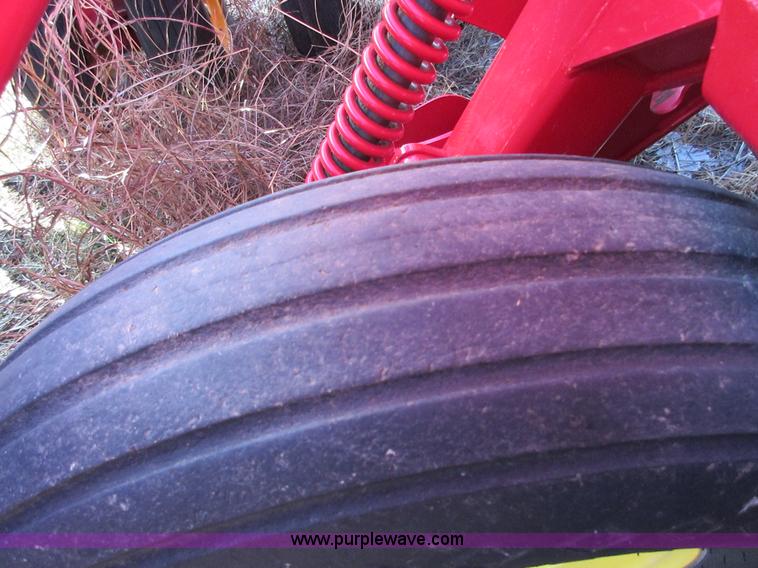 image for item I1807 2010 Sunflower 9421 no-till grain drill