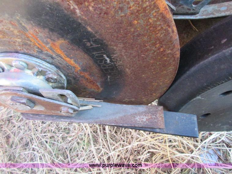 image for item I1807 2010 Sunflower 9421 no-till grain drill