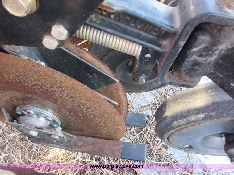 image for item I1807 2010 Sunflower 9421 no-till grain drill