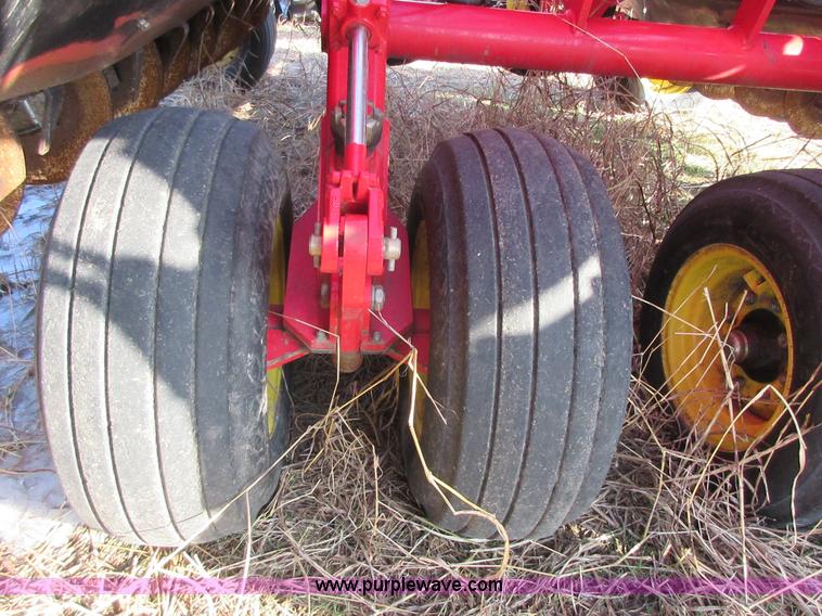 image for item I1807 2010 Sunflower 9421 no-till grain drill