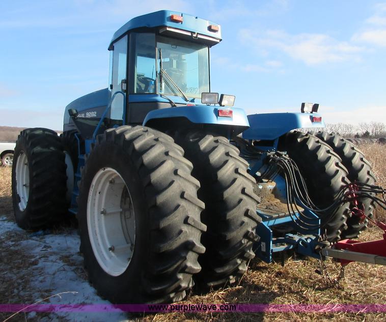 image for item I1809 1997 New Holland 9282 4WD tractor