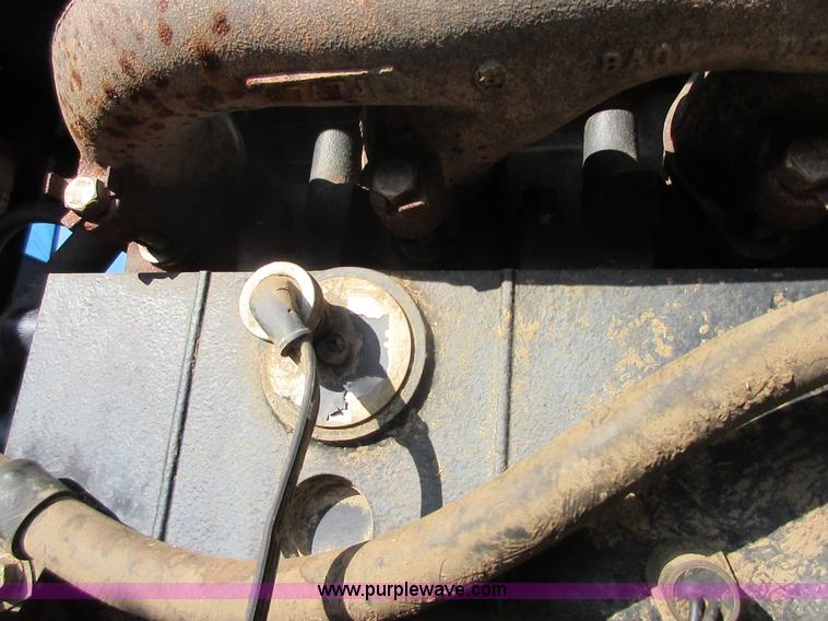 image for item I1809 1997 New Holland 9282 4WD tractor