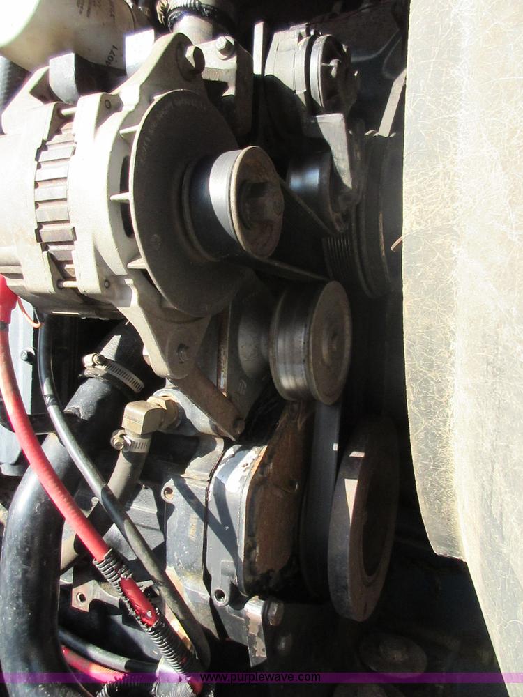 image for item I1809 1997 New Holland 9282 4WD tractor