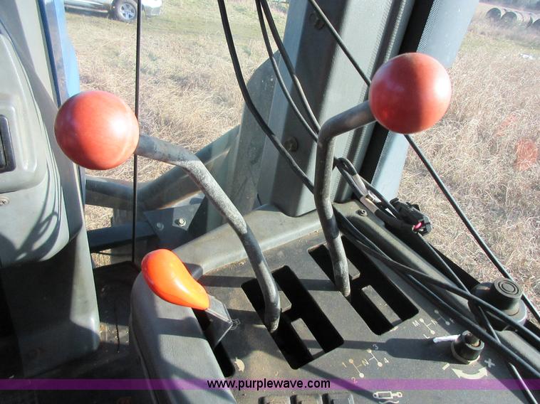 image for item I1809 1997 New Holland 9282 4WD tractor