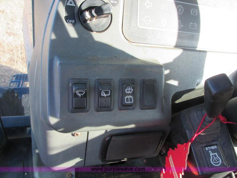 image for item I1809 1997 New Holland 9282 4WD tractor