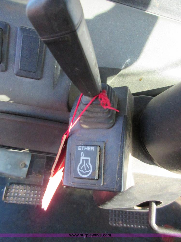 image for item I1809 1997 New Holland 9282 4WD tractor