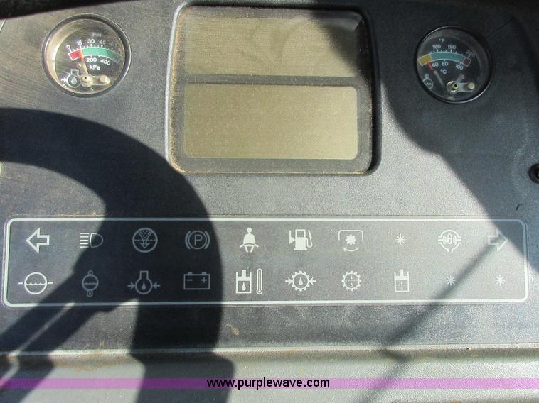 image for item I1809 1997 New Holland 9282 4WD tractor