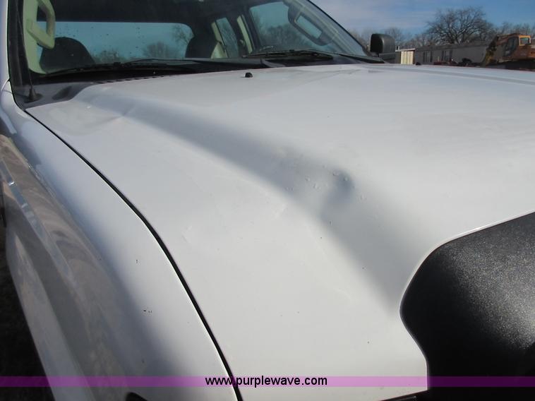 image for item I1817 2008 Ford F350 Super Duty XL SuperCab cab and chassis