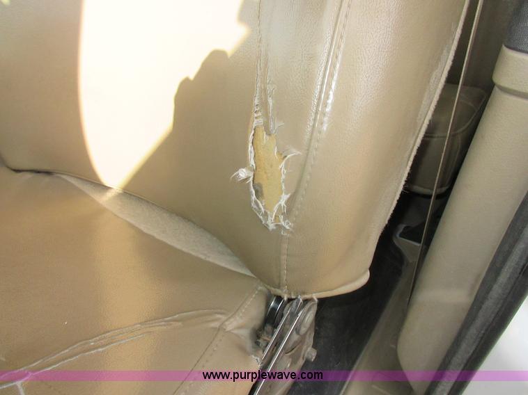 image for item I1817 2008 Ford F350 Super Duty XL SuperCab cab and chassis