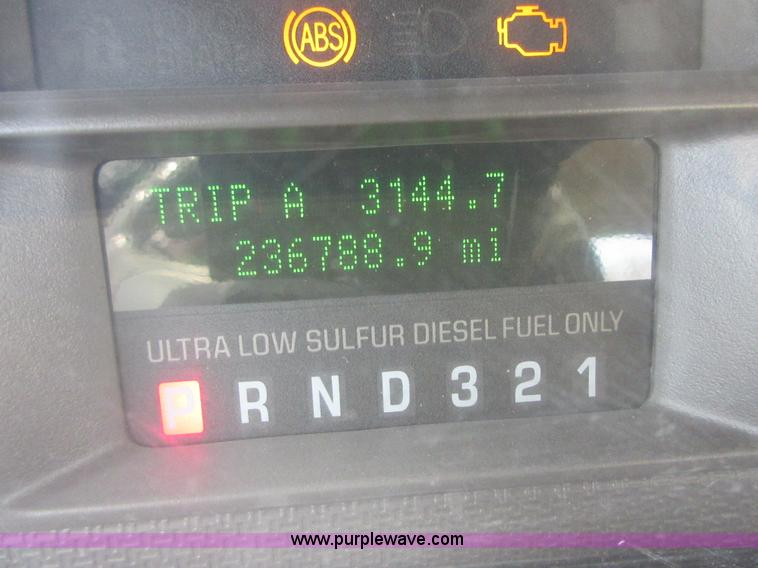 image for item I1817 2008 Ford F350 Super Duty XL SuperCab cab and chassis