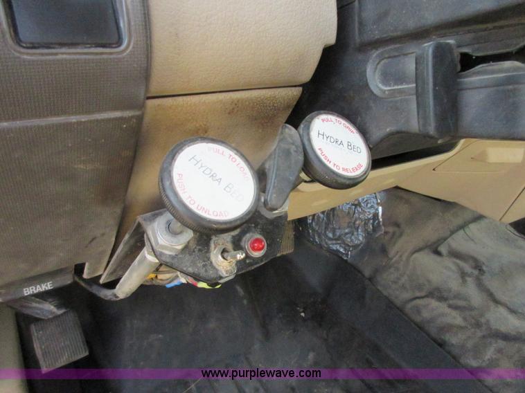 image for item I1817 2008 Ford F350 Super Duty XL SuperCab cab and chassis