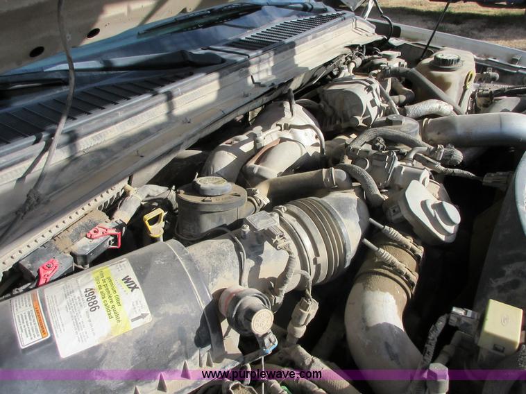 image for item I1817 2008 Ford F350 Super Duty XL SuperCab cab and chassis