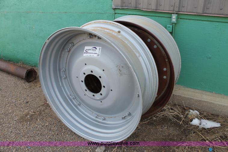 image for item J1323 (2) 18.4-46 wheels