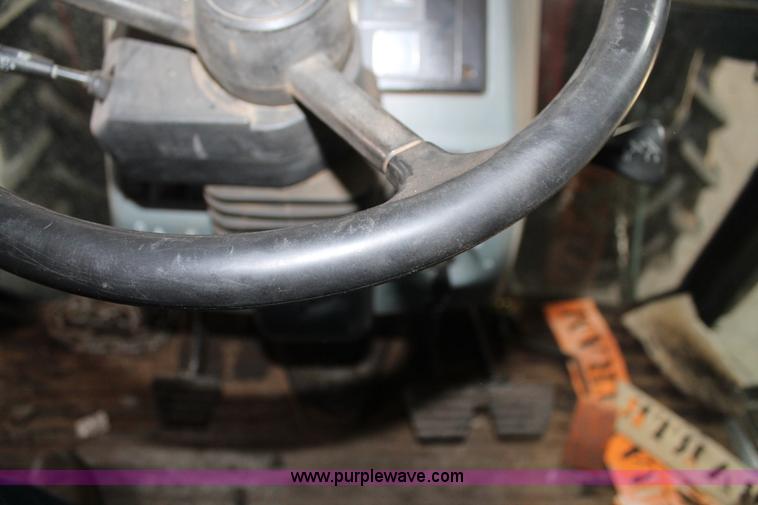 image for item J1331 2002 McCormick MTX155 MFWD tractor