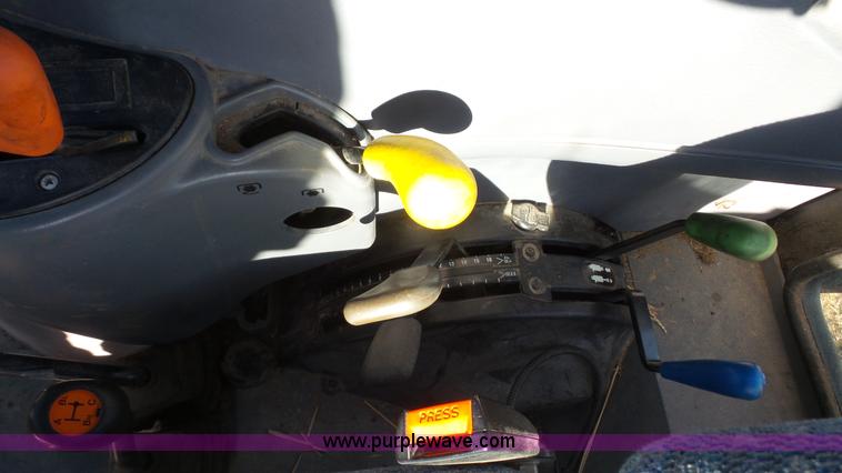 image for item J4610 2004 New Holland TN75DA tractor