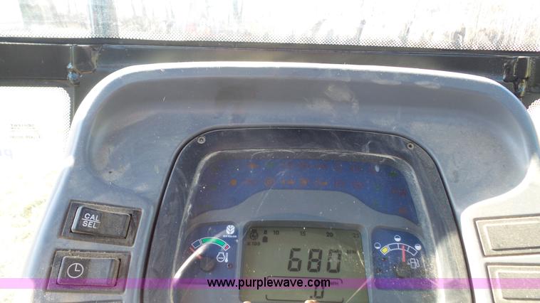 image for item J4610 2004 New Holland TN75DA tractor