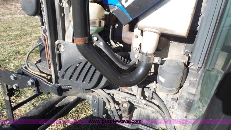 image for item J4610 2004 New Holland TN75DA tractor
