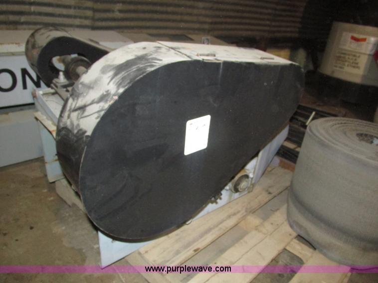 image for item J8785 Convey All under bin open bed roller conveyor