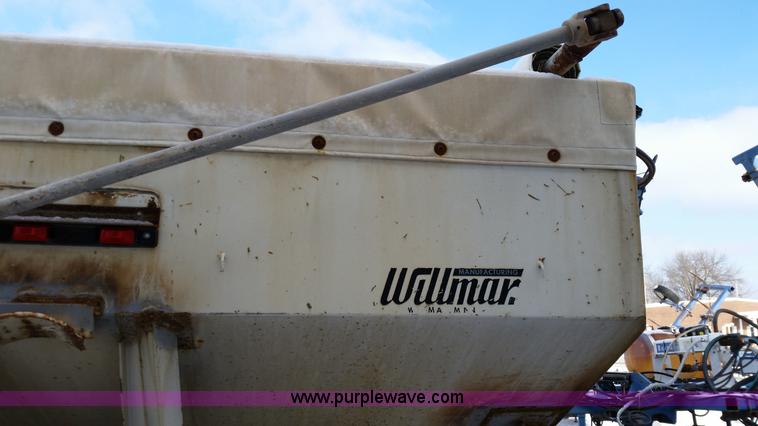 image for item K5338 Willmar Load Runner fertilizer tender bed