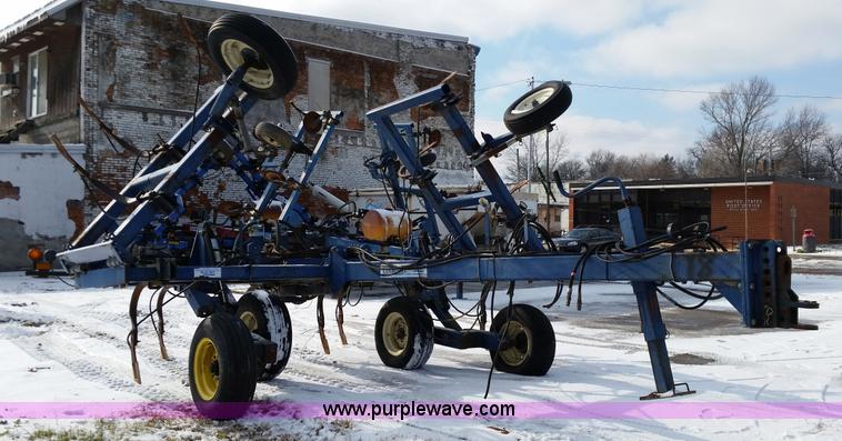 image for item K5339 Land Runner Blue Jet liquid applicator