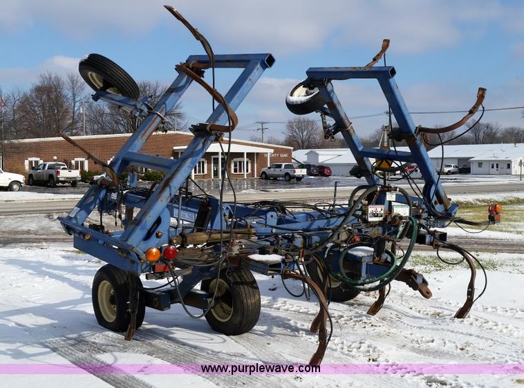 image for item K5339 Land Runner Blue Jet liquid applicator