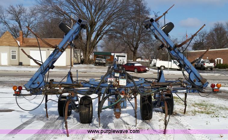 image for item K5339 Land Runner Blue Jet liquid applicator