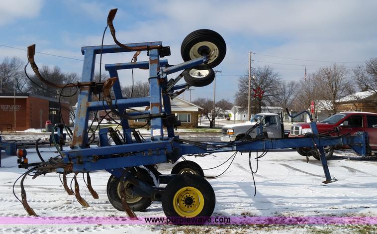 image for item K5339 Land Runner Blue Jet liquid applicator