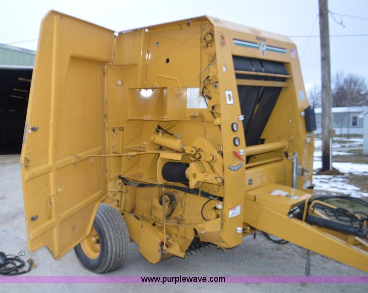 image for item K5376 1997 Vermeer 604L round baler