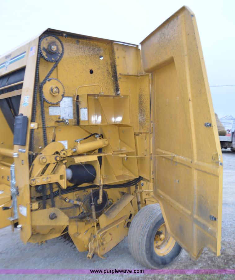 image for item K5376 1997 Vermeer 604L round baler
