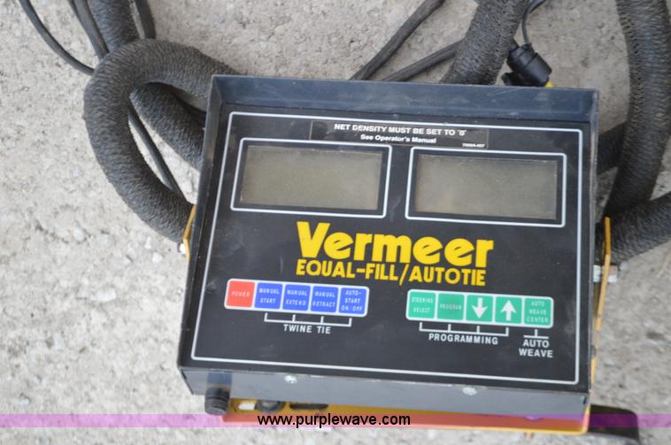 image for item K5376 1997 Vermeer 604L round baler