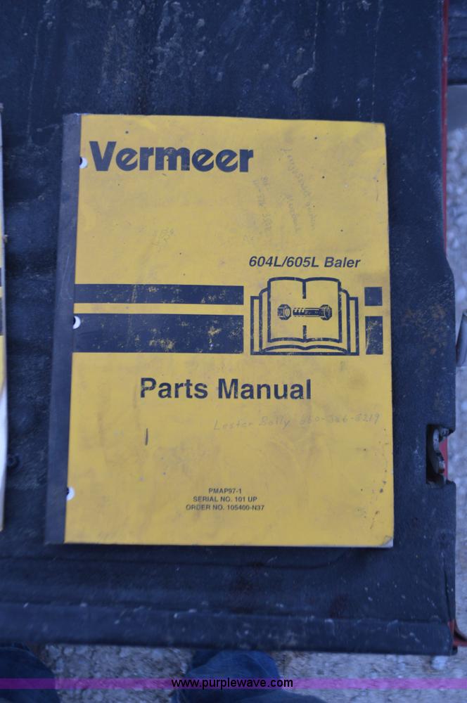 image for item K5376 1997 Vermeer 604L round baler