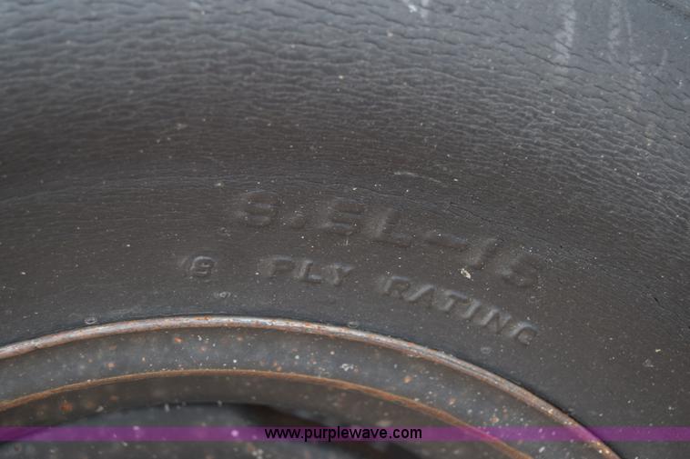 image for item L1104 Great Plains Solid Stand 30 grass drill