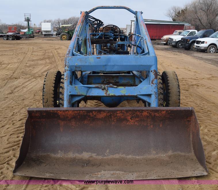 image for item L1109 Ford material handler