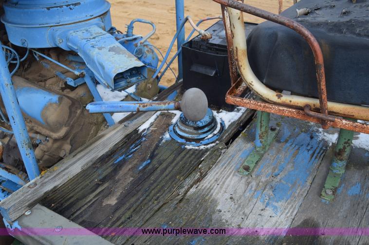 image for item L1109 Ford material handler