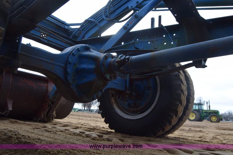 image for item L1109 Ford material handler