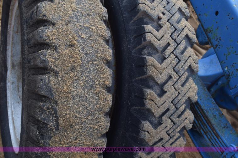 image for item L1109 Ford material handler