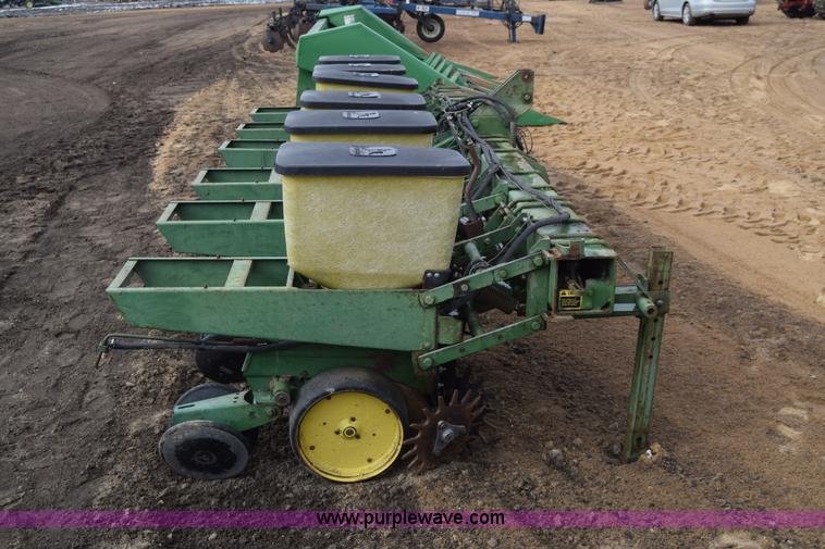 image for item L1111 John Deere 7100 planter