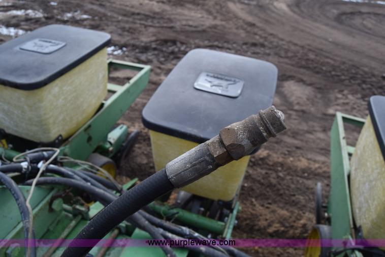 image for item L1111 John Deere 7100 planter