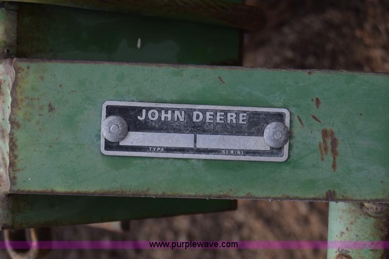 image for item L1111 John Deere 7100 planter