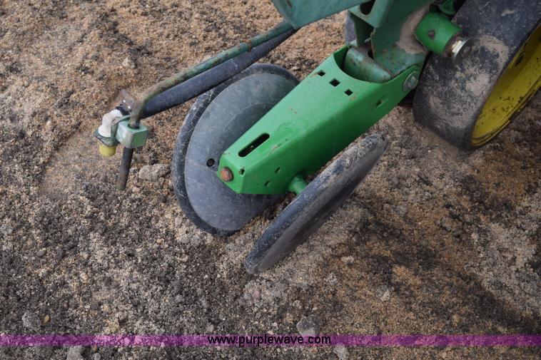 image for item L1111 John Deere 7100 planter
