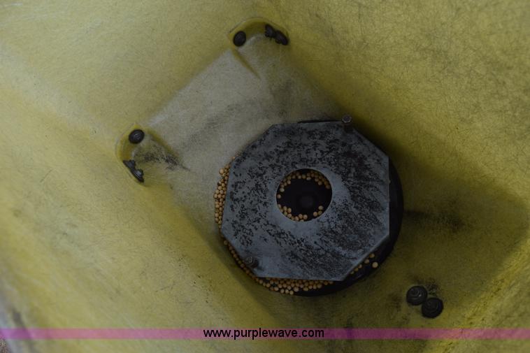 image for item L1111 John Deere 7100 planter