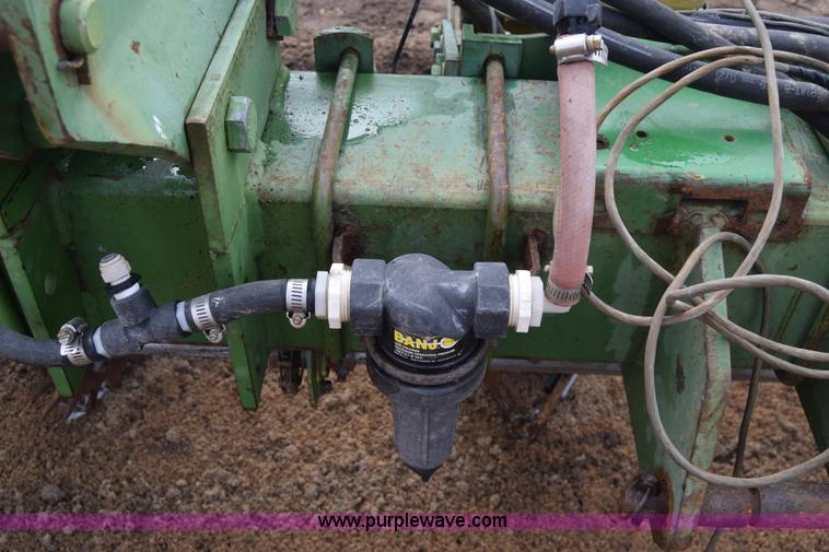 image for item L1111 John Deere 7100 planter