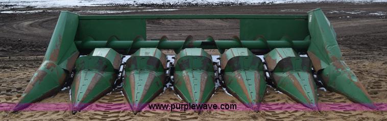 image for item L1113 John Deere corn head