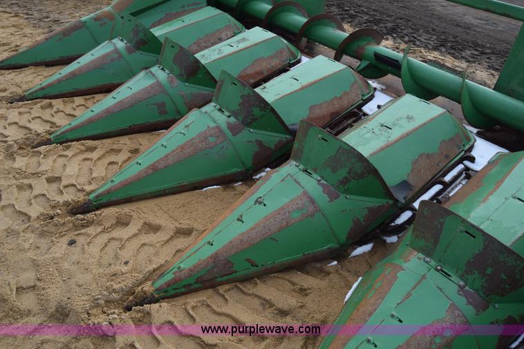 image for item L1113 John Deere corn head