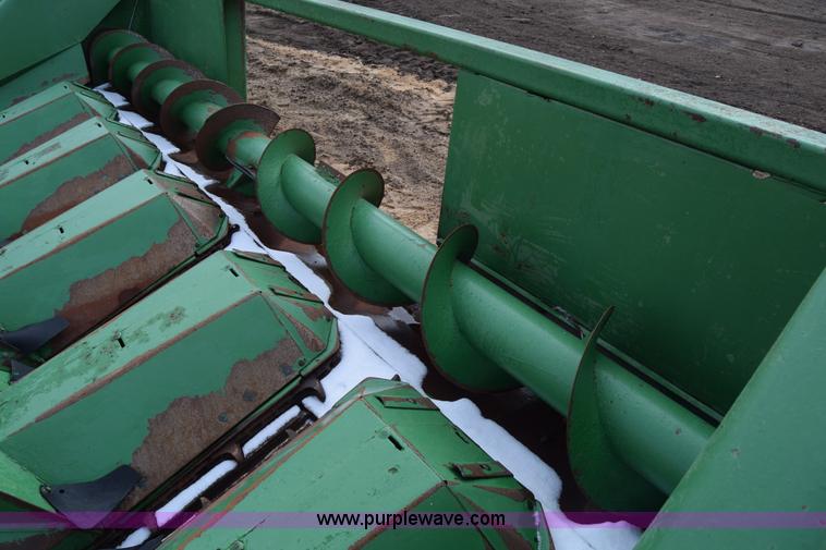 image for item L1113 John Deere corn head