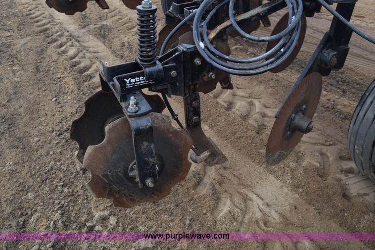 image for item L1114 Blue Jet Landrunner anhydrous ammonia applicator