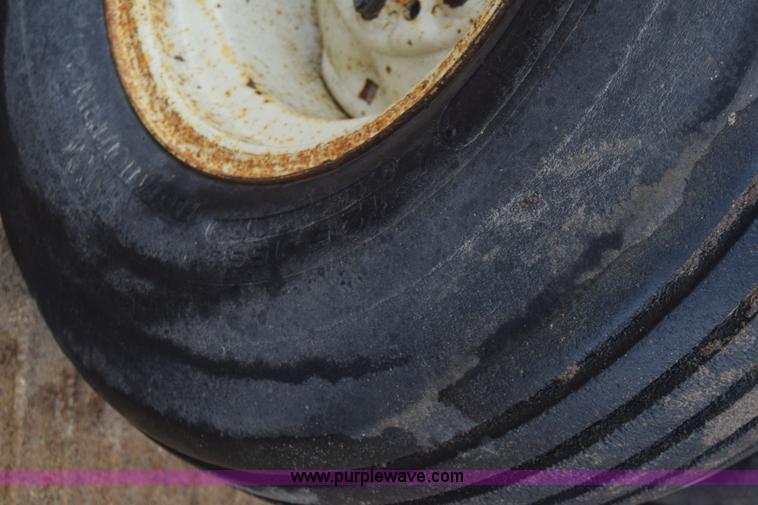 image for item L1114 Blue Jet Landrunner anhydrous ammonia applicator