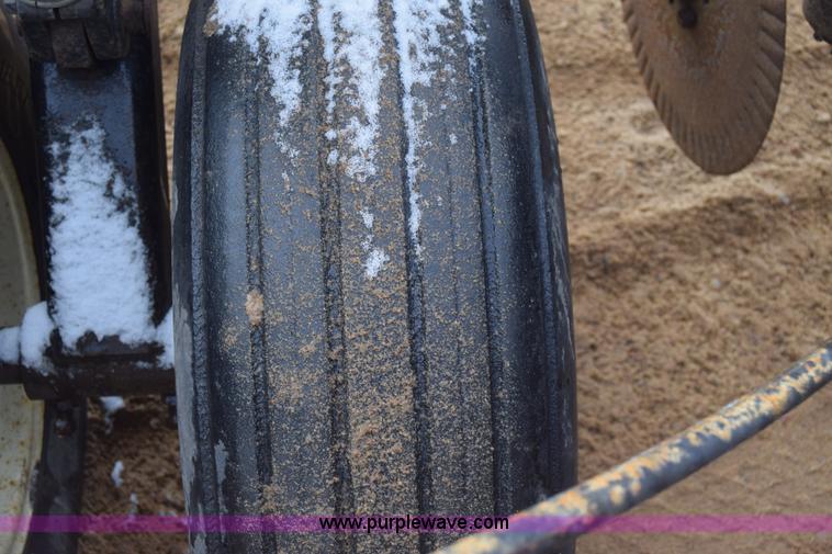 image for item L1115 Blue Jet Landrunner anhydrous ammonia applicator