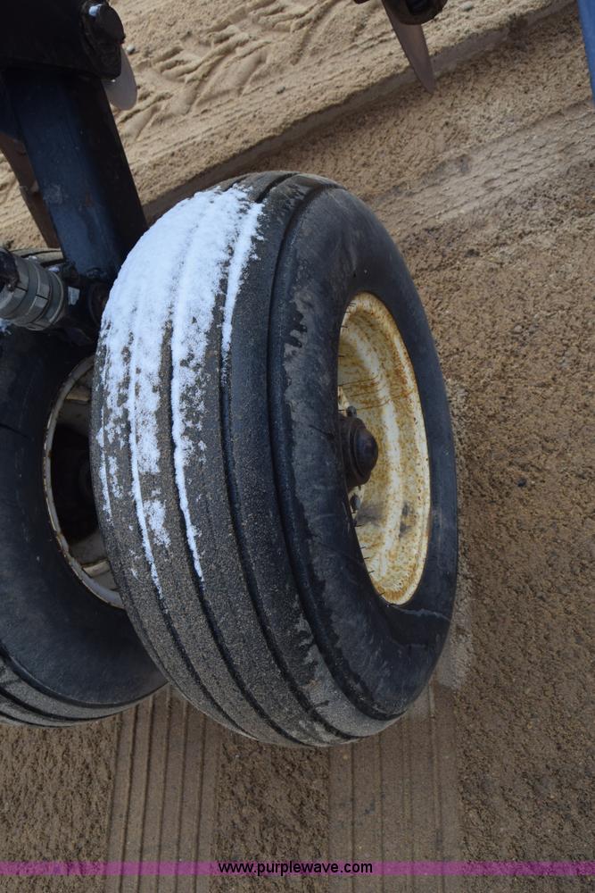 image for item L1115 Blue Jet Landrunner anhydrous ammonia applicator